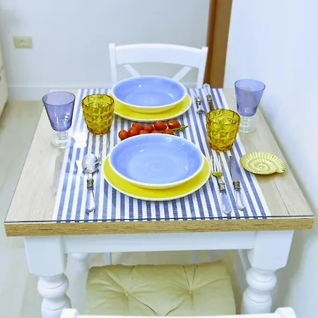 Apartman New!!! New Riva Luxury One - With Sunny Terrace & Big Garden *