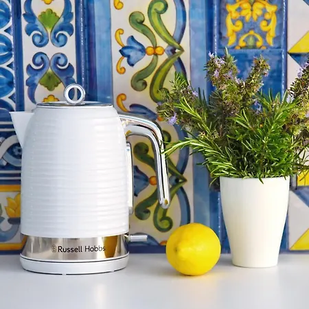 New!!! New Riva Luxury One - With Sunny Terrace & Big Garden * פורץ